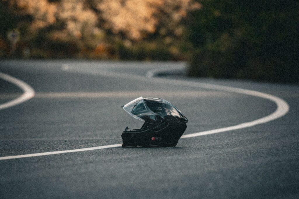 Acidente de Moto ou de Carro Deixou Sequela? Existe um Benefício do INSS que Quase Ninguém Pede